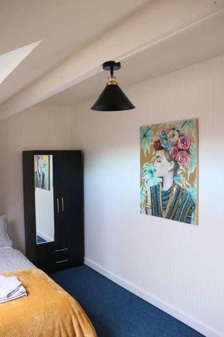 Appartement Peaceful 2 Bed House Free Wifi And Parking à Leeds  Extérieur photo